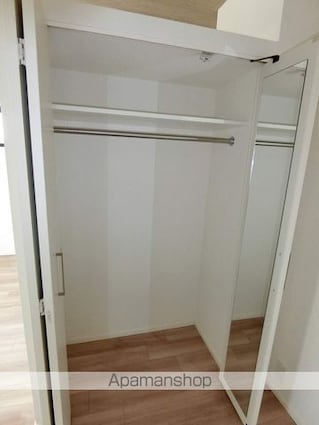 カーサスプレンディッド一番町[1R/27.82m2]の収納