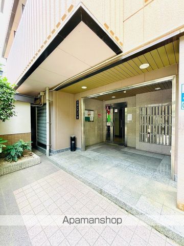 フロンティア21の玄関写真