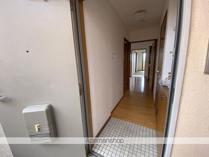 ハイクレスト高松[2LDK/56.7m2]の玄関