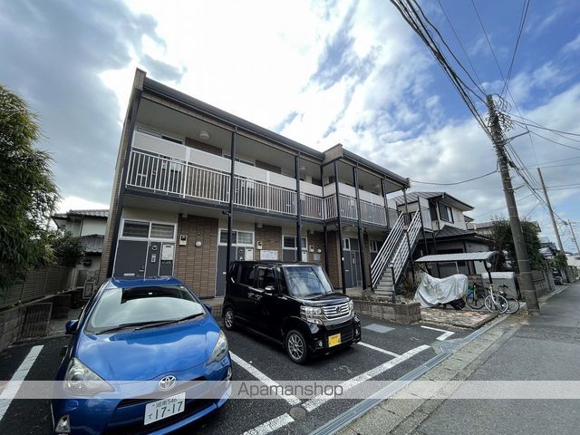 レオパレスアズールの外観写真