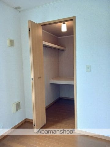 メゾンドアイリスBの内装写真