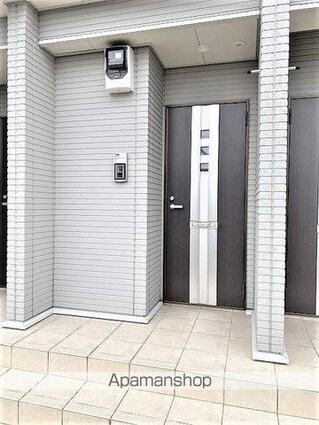 イセソラージュＢ[1LDK/54.16m2]のエントランス2