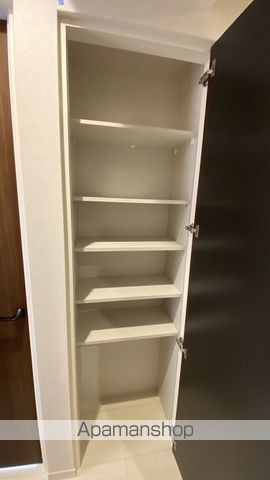 クロムノワールの内装写真
