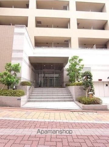 コンシェリア大森山王の玄関写真