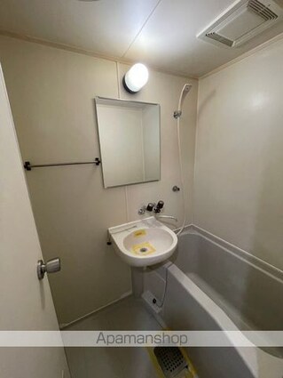 熊本県熊本市中央区船場町３丁目[1K/21.6m2]のバス