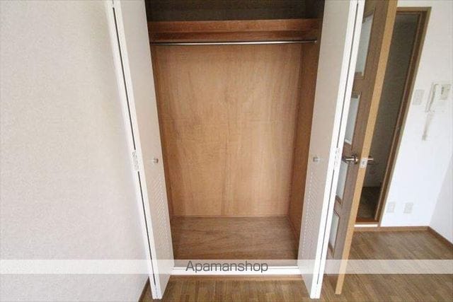 ノルデンハイム東三国III A棟の内装写真