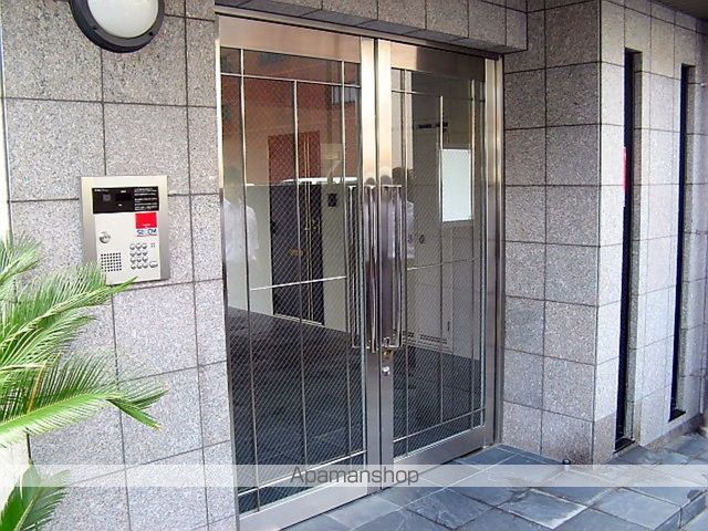 インノバーレ桜ヶ丘の玄関写真