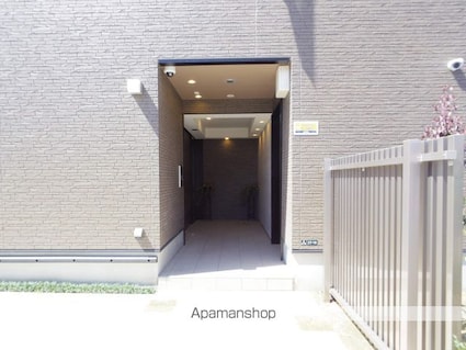東京都武蔵野市境５丁目[1K/27.25m2]のエントランス