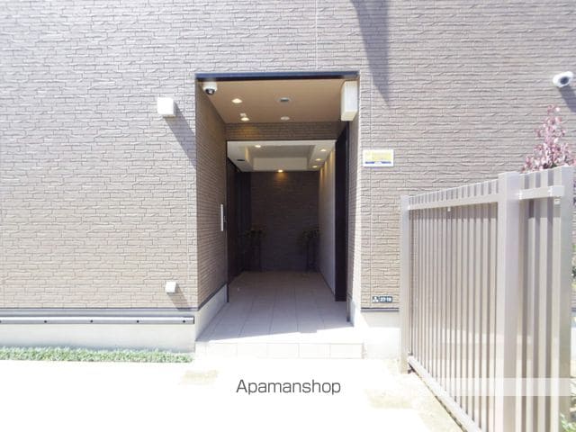 東京都武蔵野市境５丁目[1K/27.25m2]のエントランス