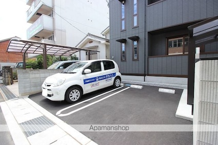 Ｄーｒｅｓｉｄｅｎｃｅ中央公園[1R/30.91m2]の駐車場