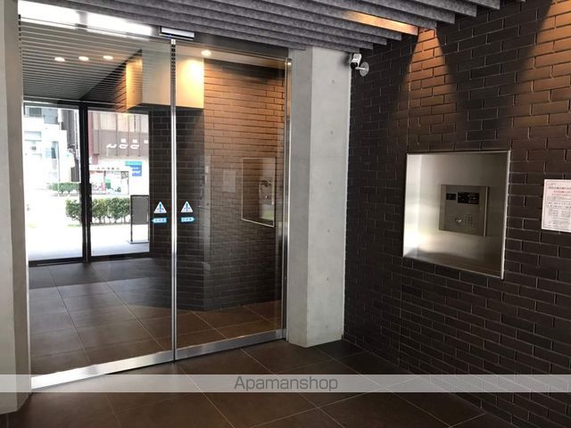 フェニックス横濱初音町の玄関写真
