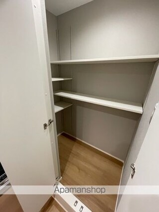 Ｓｑｕｉｒｒｅｌ　Ａｐａｒｔｍｅｎｔ[1LDK/34.78m2]の収納