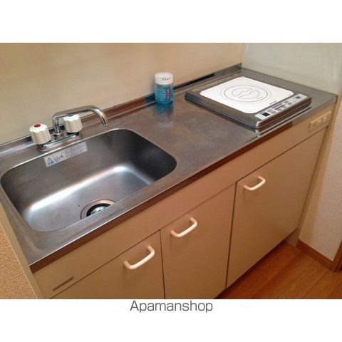 アンプルール フェール MANAの内装写真