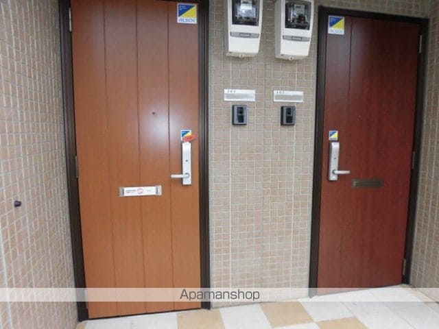 フローレスの内装写真