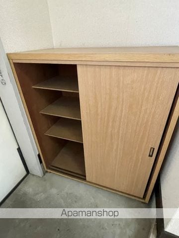 ミーテルーチェ坪井IIの内装写真