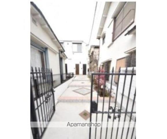 ソルナクレイシア方南町の玄関写真