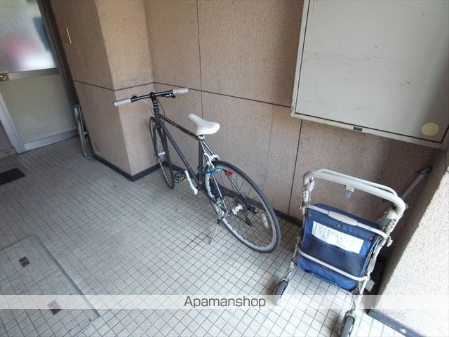 下鴨メゾンなかいの外観写真