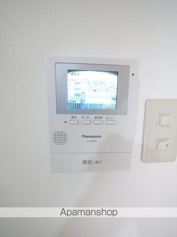 アクセスワケの内装写真