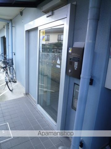 セントラル本厚木の玄関写真