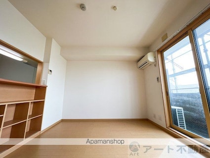 ジュネス針田　Ａ棟[2LDK/56.34m2]の共用部1