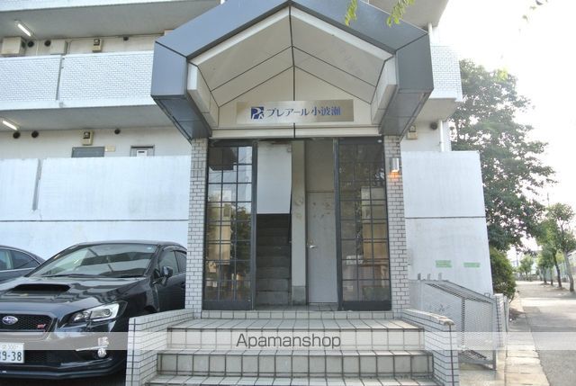 プレアール小波瀬の玄関写真