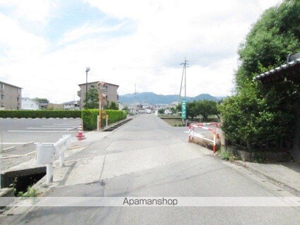 フォーブルＹーⅡ[2LDK/67.67m2]の周辺1