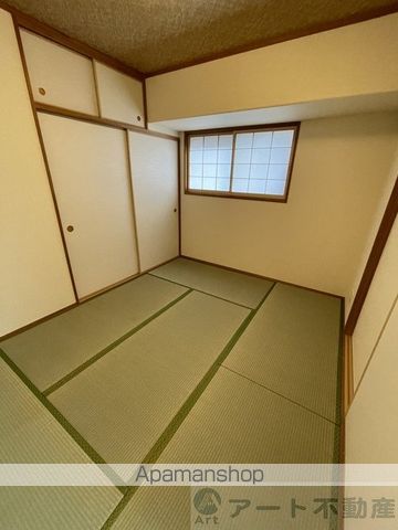 アルファステイツ市駅前の内装写真