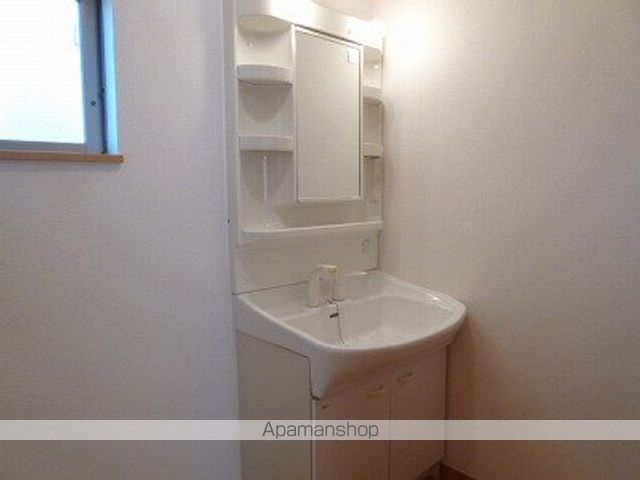 detached 茨城県水戸市東前町1288

地図を見る