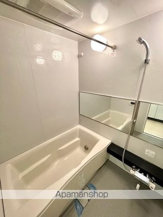 レジディア三軒茶屋Ⅱ[2LDK/57.78m2]のバス