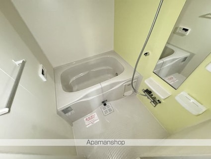 ミニョン・ポム[2LDK/57.93m2]のバス