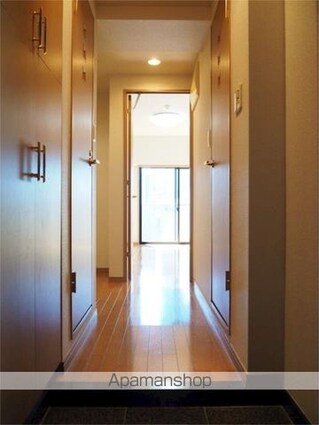 ルーブル南麻布[1K/30.75m2]の玄関