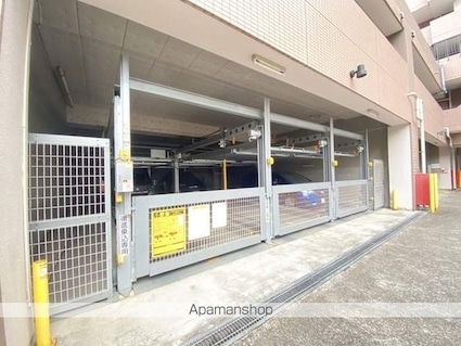 Ｔ’ｓ　ｇａｒｄｅｎ東陽町[3LDK/73.93m2]の駐車場