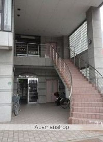 プレッソ姪浜の玄関写真