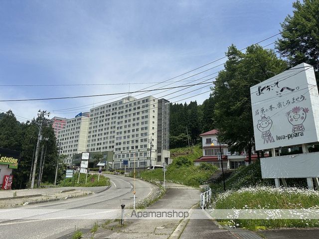 シャーレゆざわの外観写真