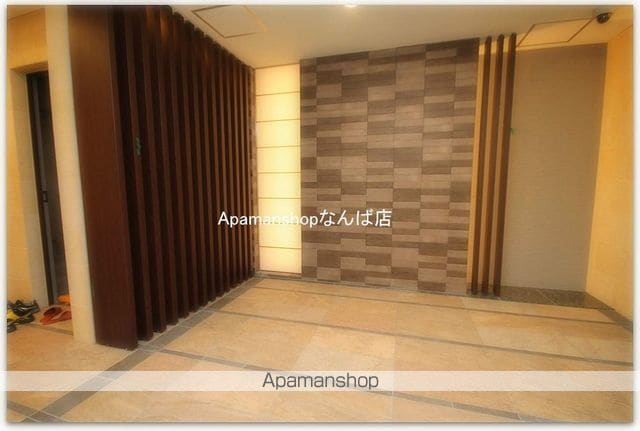 TLRRESIDENCE本町ウエストの玄関写真