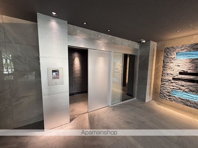 S−RESIDENCE三国WESTの玄関写真