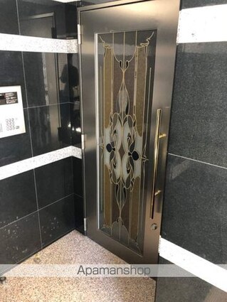 東京都中野区新井１丁目[1K/18.2m2]のエントランス1