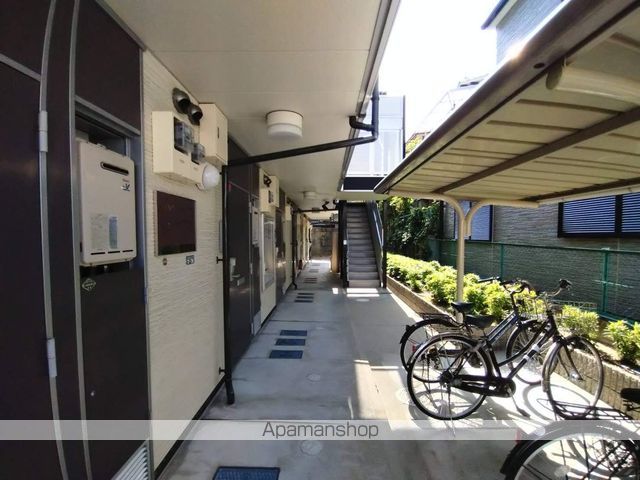 レオパレスマースの玄関写真