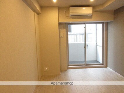 ザ・パークハビオ高円寺レジデンス[1K/25.3m2]のリビング・居間