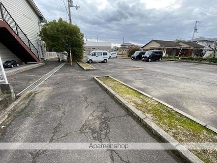 サンライトハイツ　Ａ・Ｂ棟[1LDK/58.5m2]の駐車場