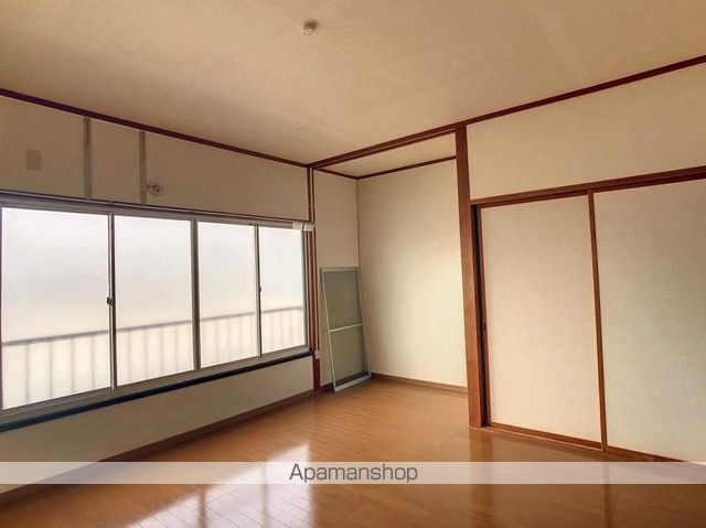 元町アパートの内装写真