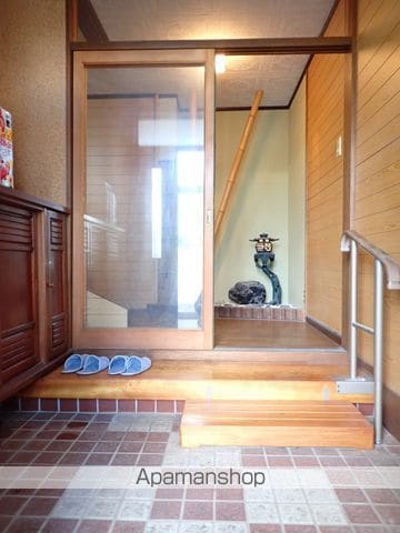 函館本線 美唄駅 徒歩15分 2階建 築63年の玄関写真