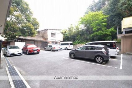 広島県広島市南区比治山町[2DK/54.4m2]の駐車場