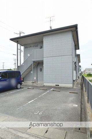 ヴィ・アージュ C棟の外観写真