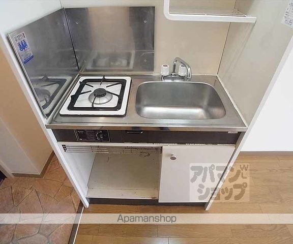 衣笠赤阪町貸家の内装写真
