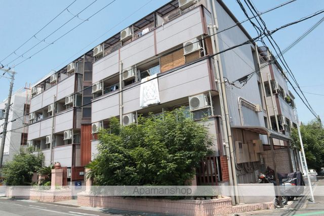 エストラビラの外観写真