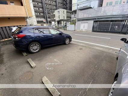 メゾンジルエット[1K/26.91m2]の駐車場