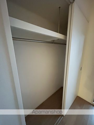 コンフォリア・リヴ淡路町一丁目の内装写真