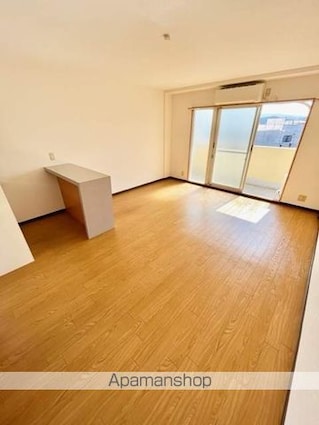 メゾン・ド・コート[1R/30m2]のリビング・居間