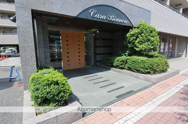 カーサビアンカ東岡崎の玄関写真